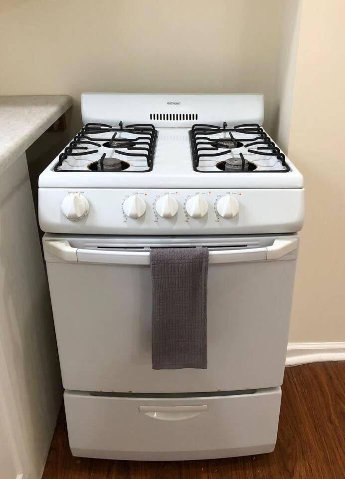 Large And Private 3 Bedroom And 1 Bathroom Apartment Near Newark International Airport Ewr And New York City Esterno foto