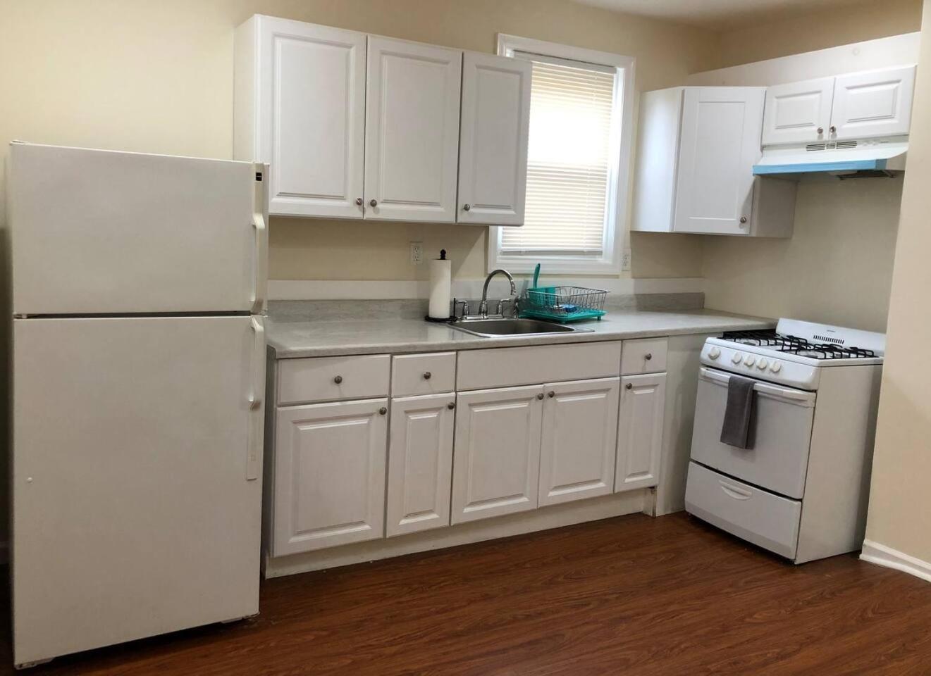 Large And Private 3 Bedroom And 1 Bathroom Apartment Near Newark International Airport Ewr And New York City Esterno foto